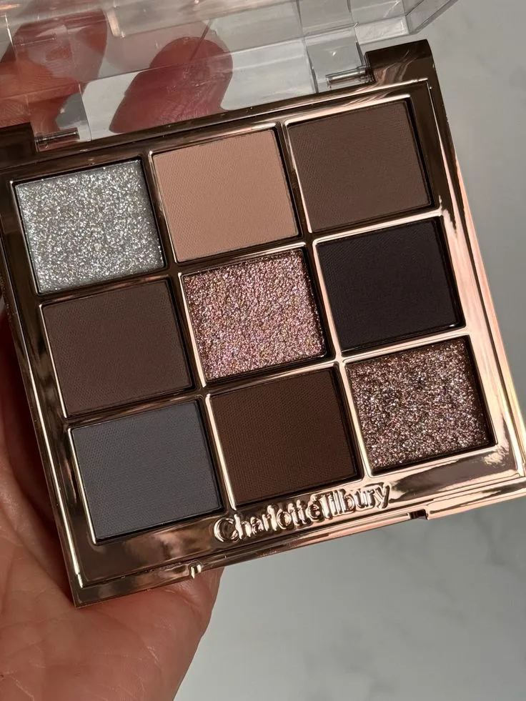 Eyeshadow — foto 3 de 3