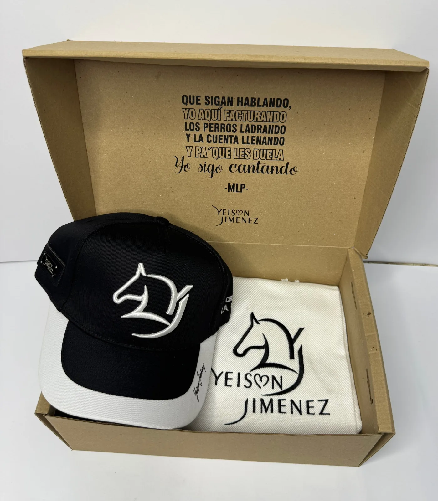 Combo Yeison Jiménez Bordado