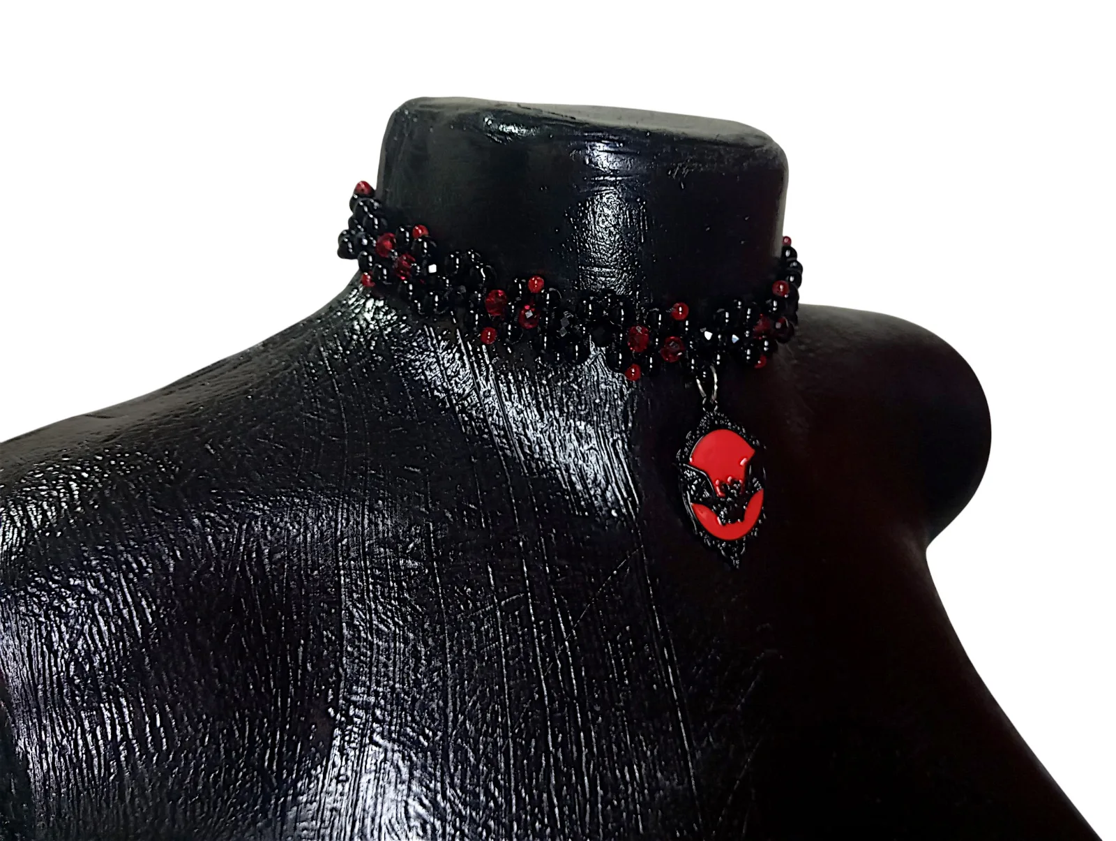 Gargantilla gótica tejida y camafeo negro con rojo — foto 4 de 6
