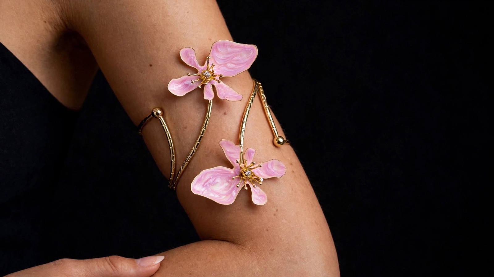 BRAZALETE FLORAL — foto 2 de 4
