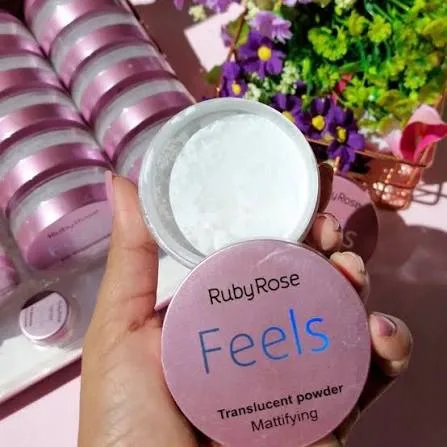 Polvos traslucidos Mate Profesionales Ruby Rose — foto 2 de 2
