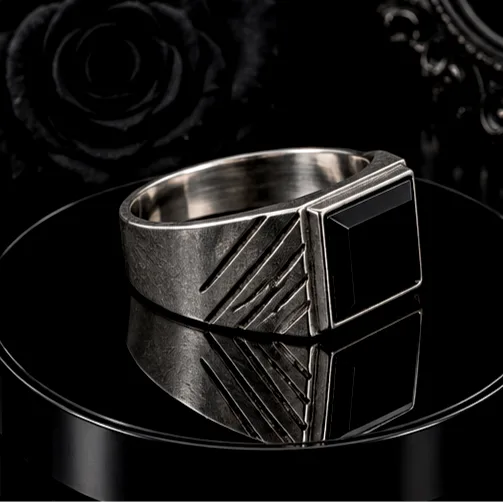 Anillo gótico en Aleación rectangular — foto 4 de 5