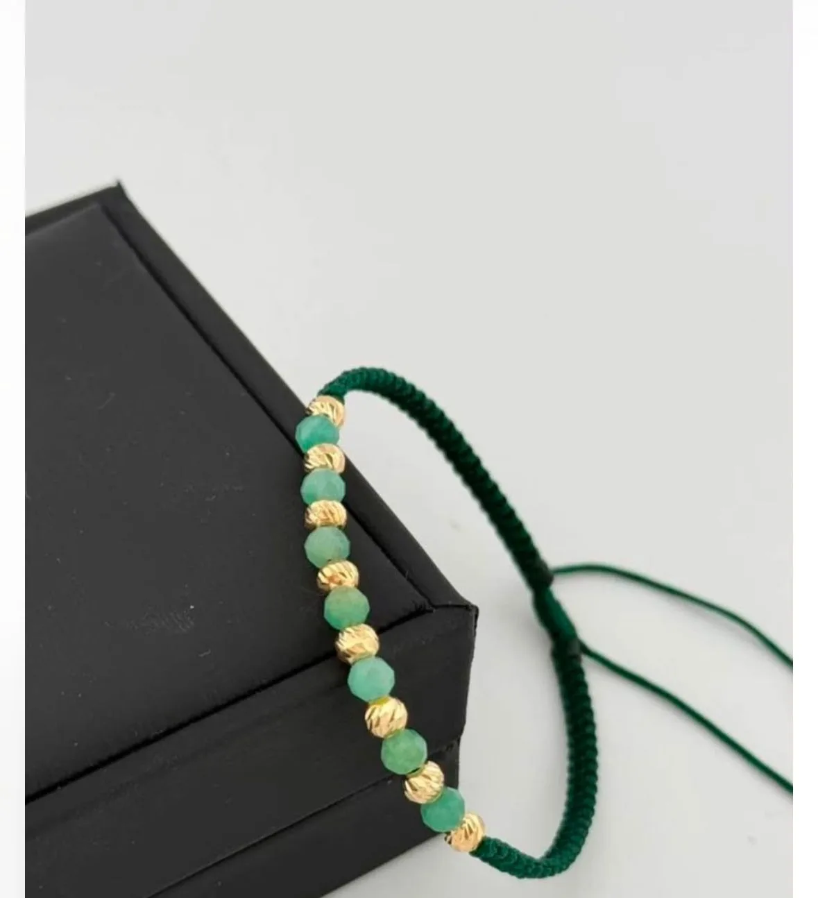 Pulsera con esmeraldas murallas, oro de 18 kilates