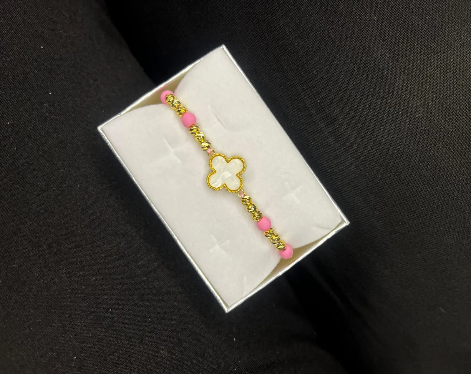 Manilla van cleef Blanca
