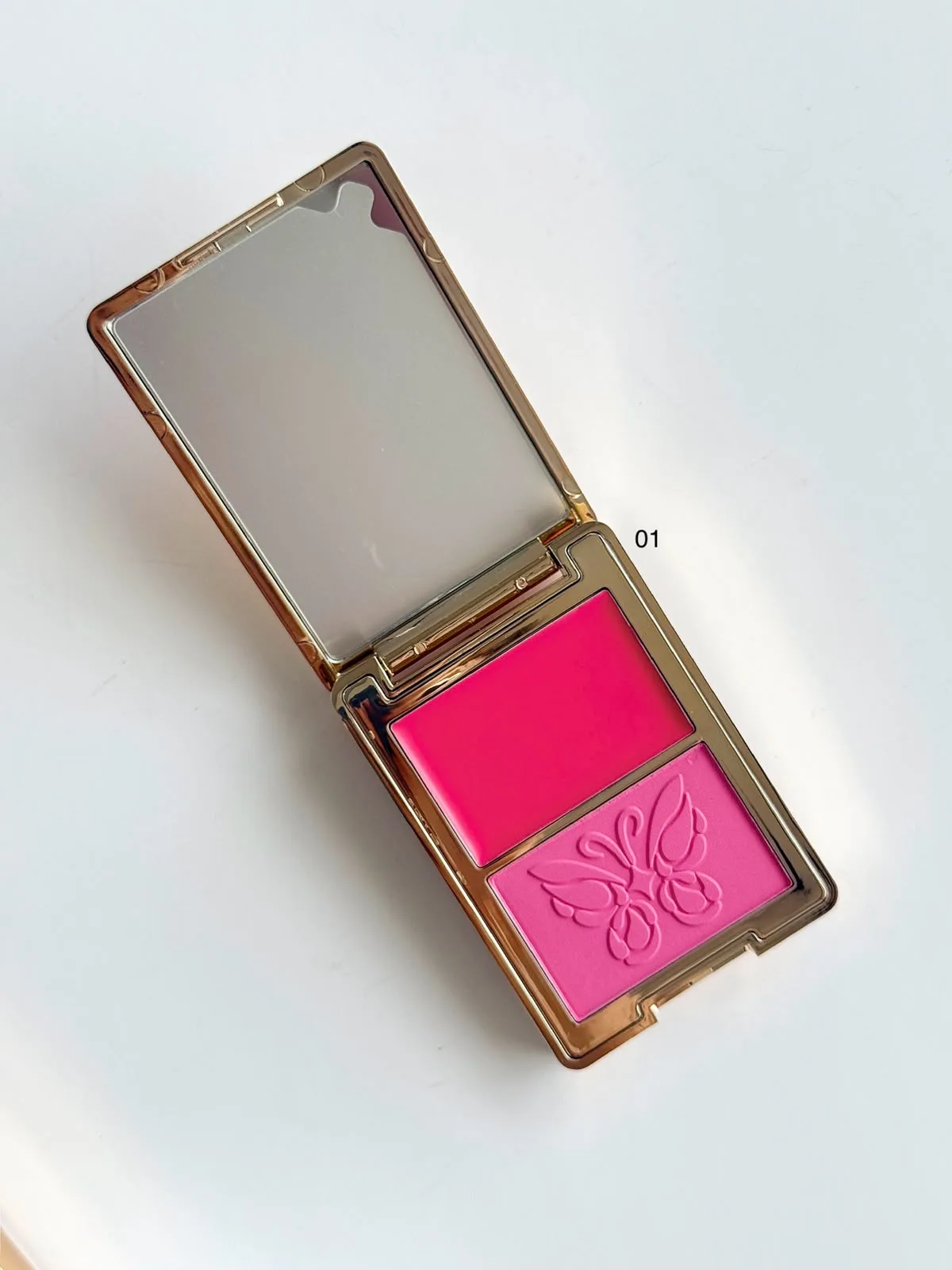 Vibrant Blush duo radiant Enchanté — foto 2 de 2