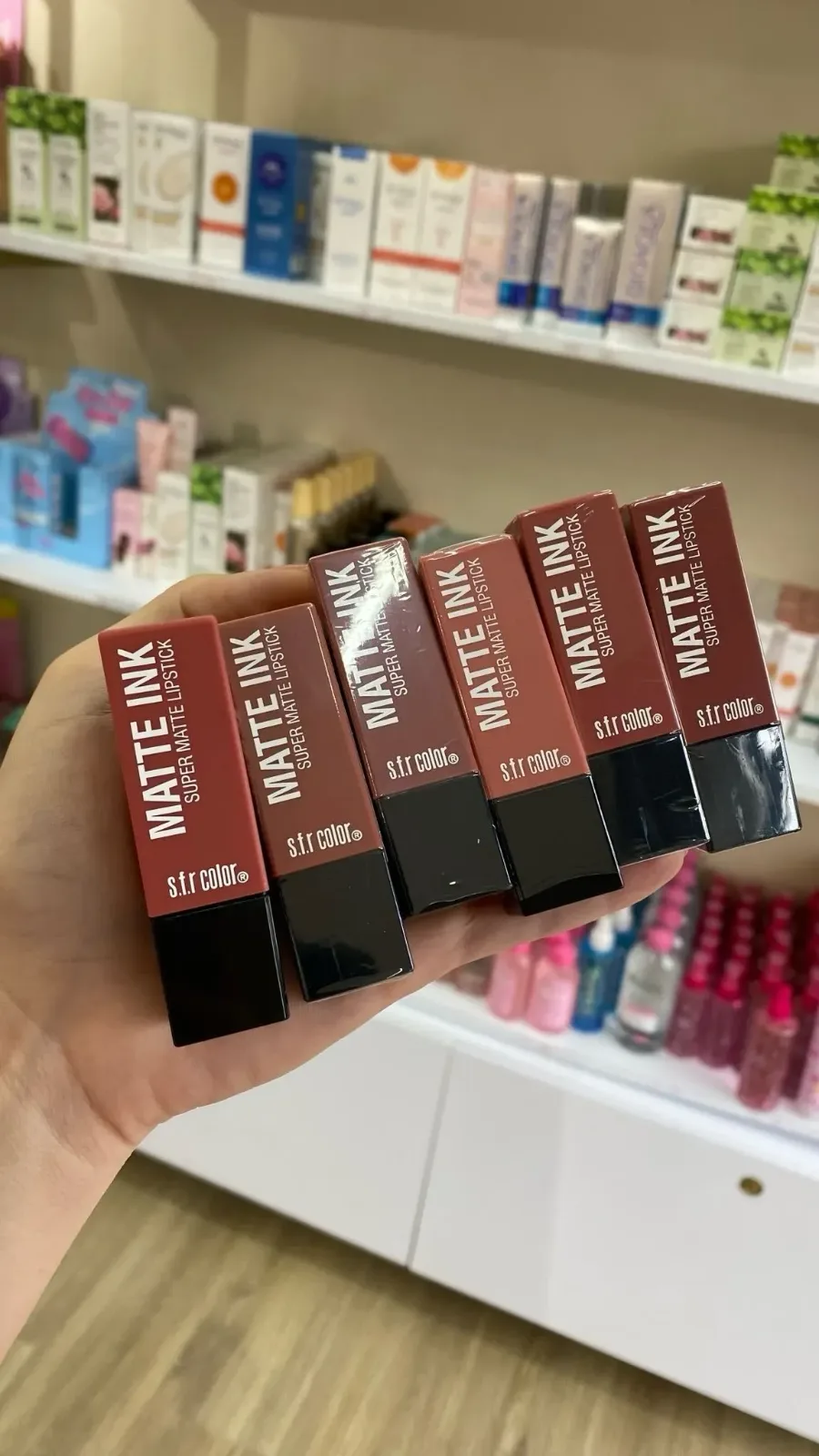 LABIAL RN BARRA MATTE SFR