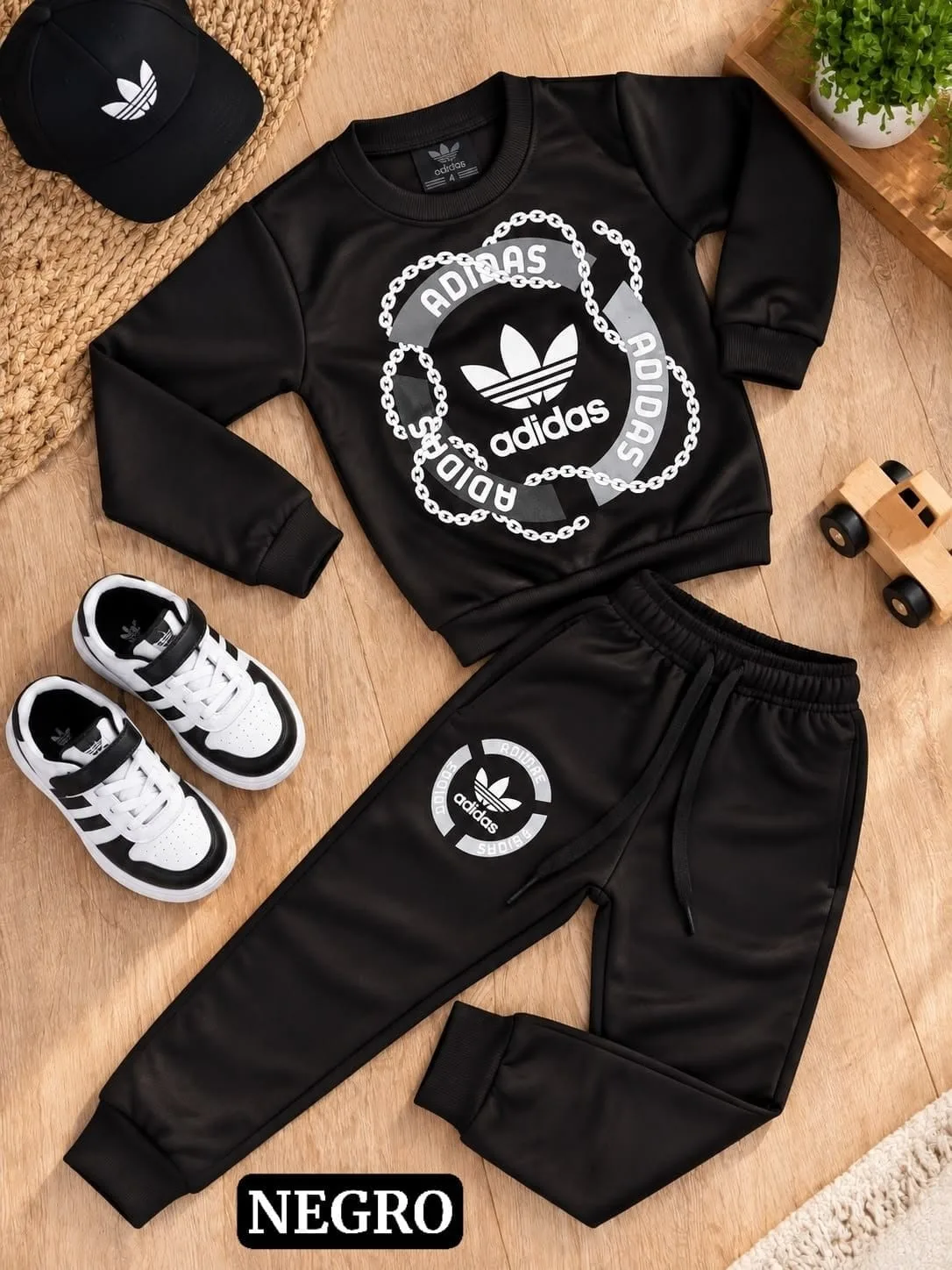 SUDADERA NIÑO ADIDAS — foto 2 de 3