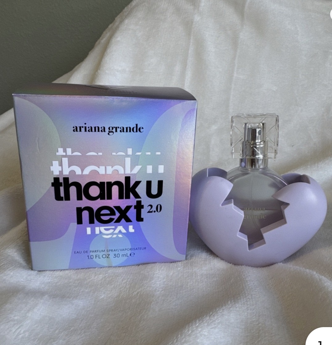 THANK U, NEXT 2.0 — ARIANA GRANDE — foto 3 de 3