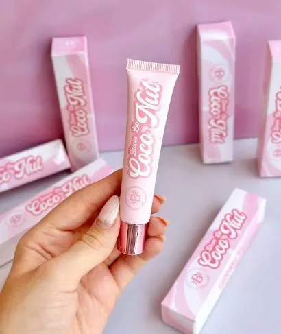Lip Oil reparador Coconut Bloomshell — foto 2 de 2