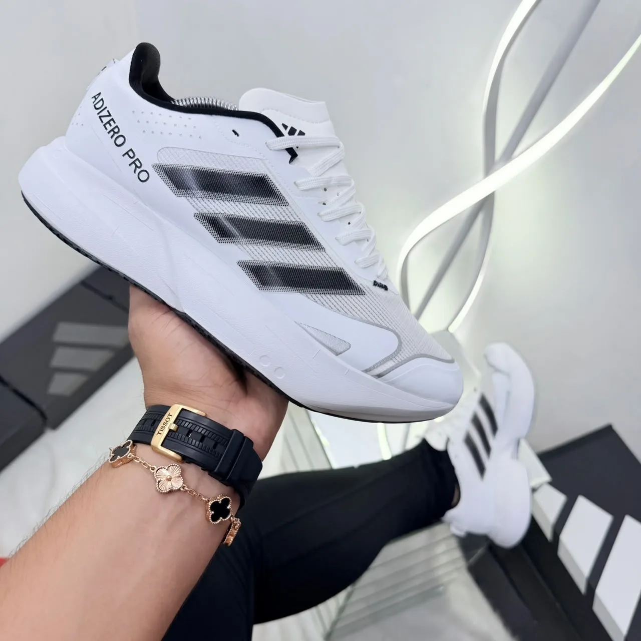 Tenis