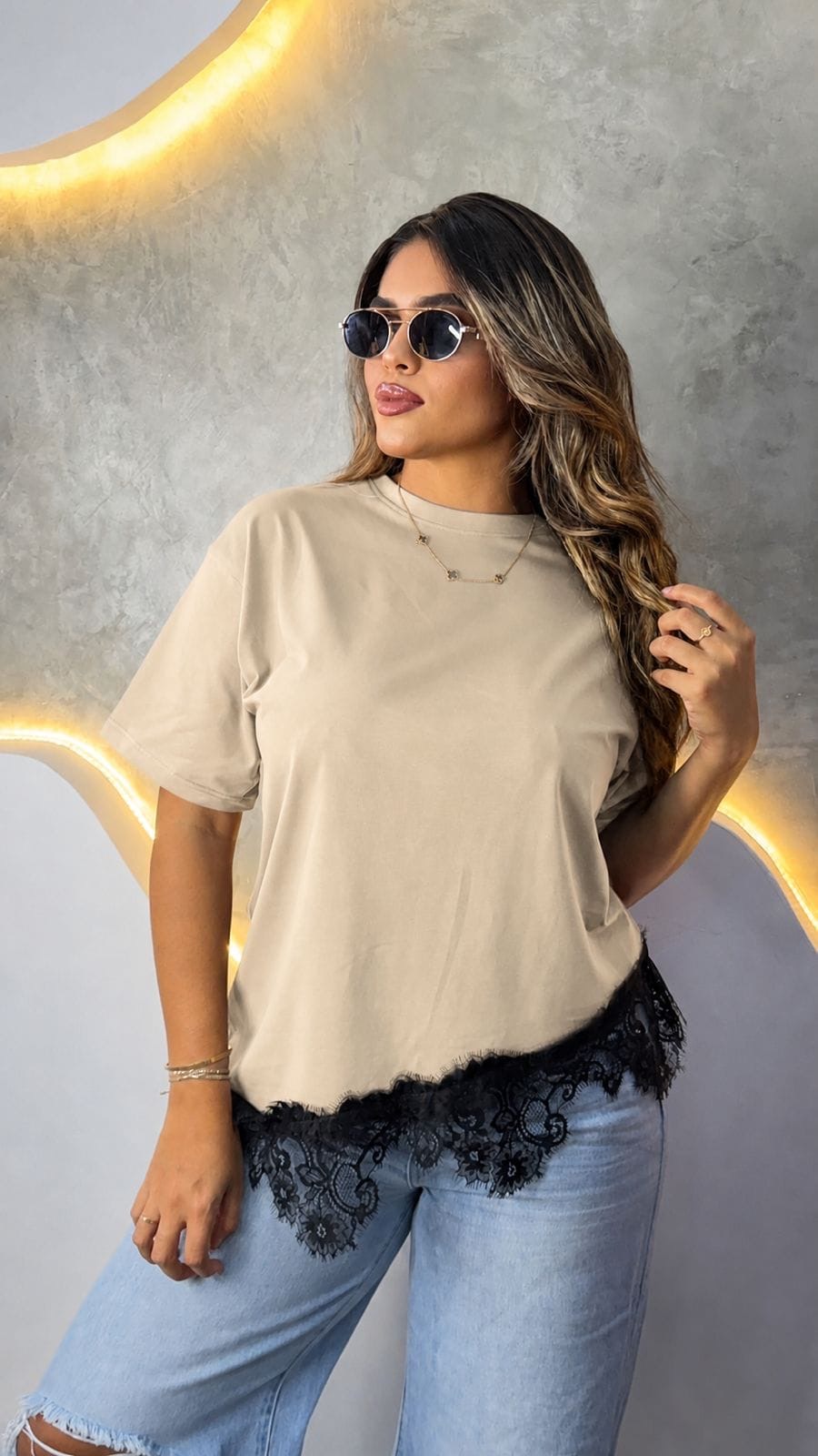 Camiseta Semi Oversize ESSENCE LACE