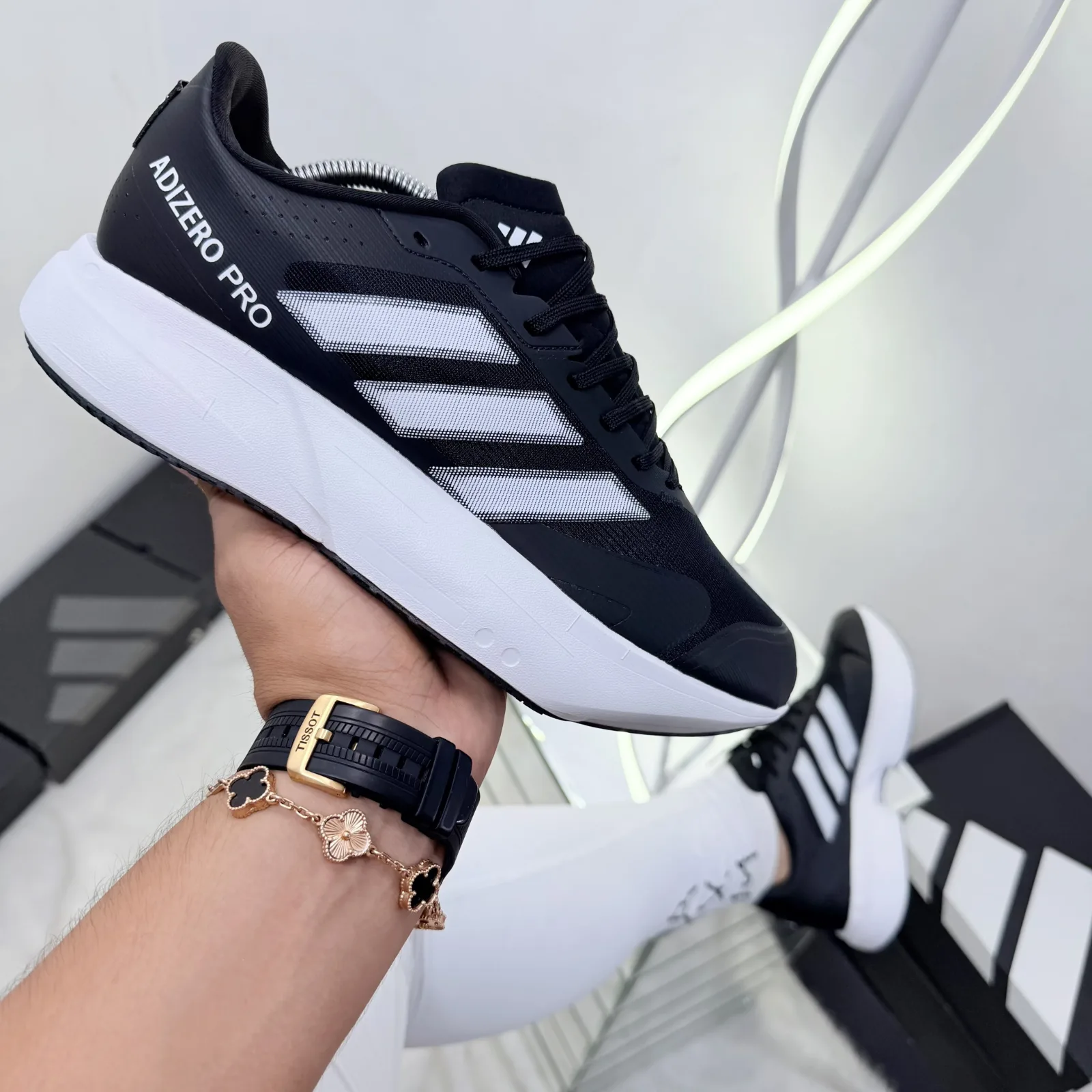 Tenis