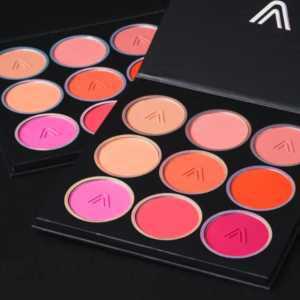 PALETA DE 9 RUBORES BLUSHED CHEEKS ATENEA — foto 3 de 5