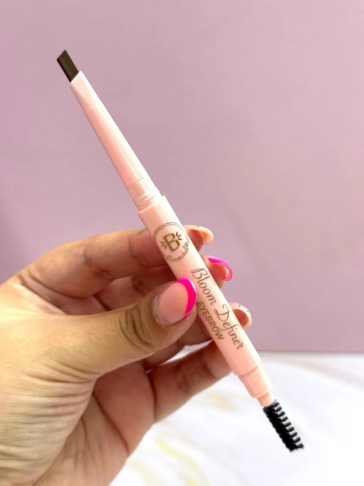 Bloom definer lápiz para cejas Bloomshell — foto 2 de 2