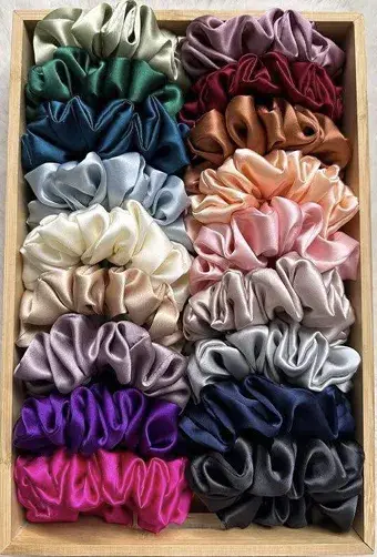 MOÑA SATIN