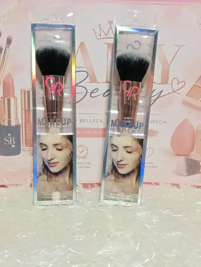 BROCHAS DE MAQUILLAJE REF. AZ496