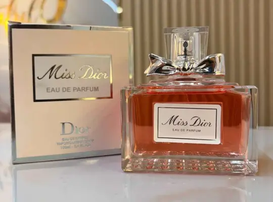 MISS DIOR