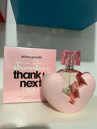 ARIANA GRANDE THANK U NEXT