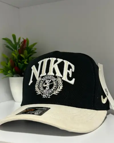 NIKE CLASICA
