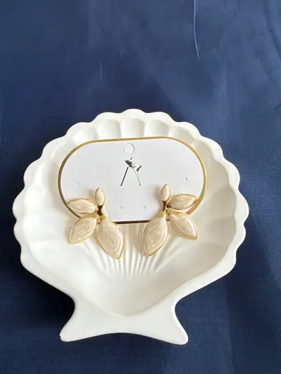 Aretes en acero flor