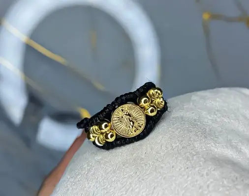 Anillos tejidos