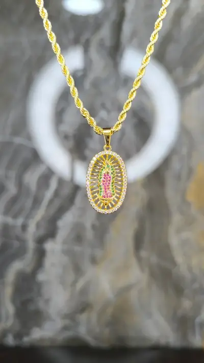 Cadena Dorada tejido Laso Virgen